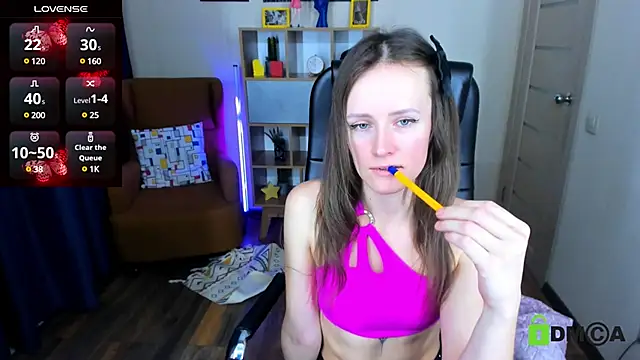 Snapshot of FrancescaCollins chatting on February 18, 2025, 2:16 pm FrancescaCollins online show from February 18, 2025, 2:16 pm