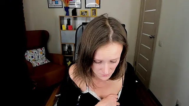 Snapshot of FrancescaCollins chatting on October 20, 2025, 2:39 pm FrancescaCollins online show from October 20, 2025, 2:39 pm