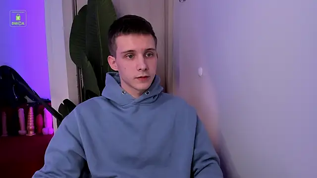 Snapshot of MarkGWalker chatting on January 17, 2025, 1:35 pm MarkGWalker online show from January 17, 2025, 1:35 pm