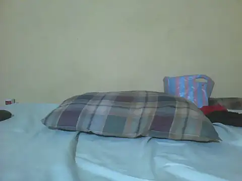 Snapshot of Sweet-beanca chatting on April 22, 2026, 5:36 pm Sweet-beanca online show from April 22, 2026, 5:36 pm