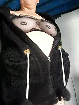 clarita 01 online show from January 9, 2026, 12:52 pm