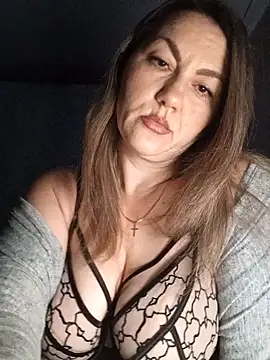 Snapshot of Ant0nina chatting on December 14, 2024, 12:44 am Ant0nina online show from December 14, 2024, 12:44 am