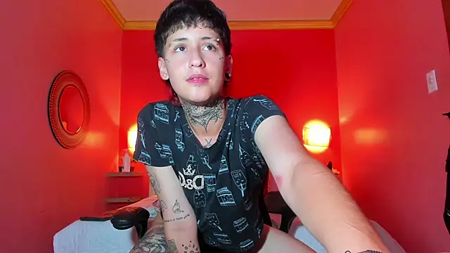 Snapshot of Ethan_lennox chatting on November 2, 2025, 3:47 pm Ethan lennox online show from November 2, 2025, 3:47 pm