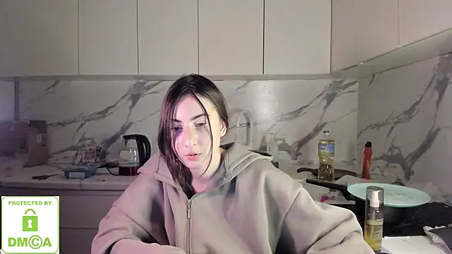 Ayesha Thebestt online show from January 7, 2026, 4:42 pm