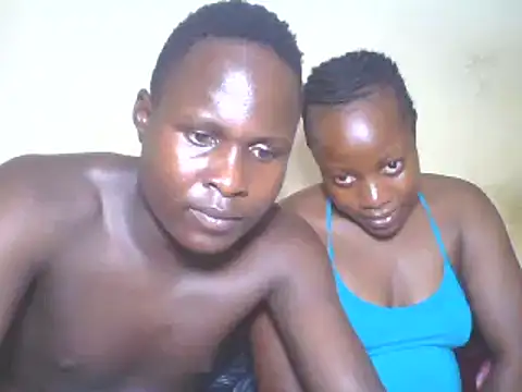 Snapshot of Dark_Queenchocolate chatting on December 12, 2024, 9:37 pm Dark Queenchocolate online show from December 12, 2024, 9:37 pm