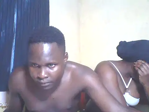 Snapshot of Dark_Queenchocolate chatting on October 18, 2025, 8:31 pm Dark Queenchocolate online show from October 18, 2025, 8:31 pm