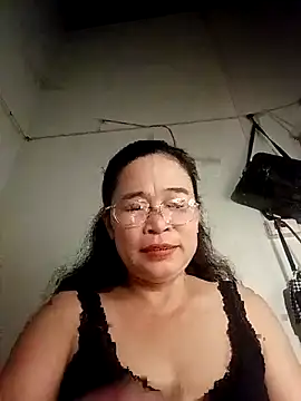 Sexy-asslove90 online show from October 13, 2025, 2:28 pm