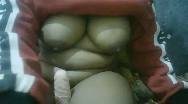 Snapshot of finessgoddess chatting on February 4, 2025, 11:38 pm finessgoddess online show from February 4, 2025, 11:38 pm