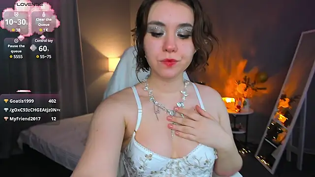 lilly Cherry  online show from February 7, 2025, 1:53 pm