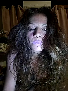 Snapshot of vampvanna23 chatting on June 8, 2026, 12:14 am vampvanna23 online show from June 8, 2026, 12:14 am