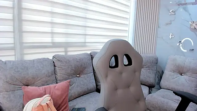 Violet spencer online show from February 28, 2025, 6:31 pm