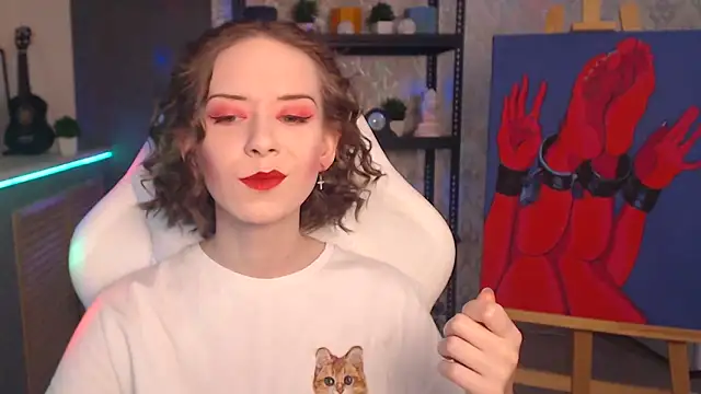 Snapshot of FascinatingEyess chatting on November 15, 2025, 6:48 pm FascinatingEyess online show from November 15, 2025, 6:48 pm