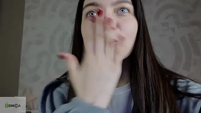 katty  cat online show from January 31, 2025, 7:18 pm