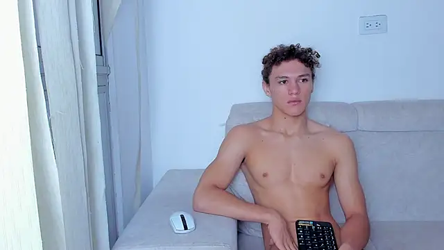 Snapshot of laurent_nova chatting on January 22, 2025, 10:50 am laurent nova online show from January 22, 2025, 10:50 am