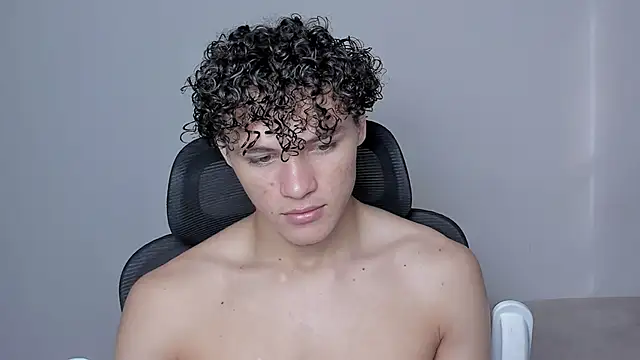 Snapshot of laurent_nova chatting on October 25, 2025, 6:46 pm laurent nova online show from October 25, 2025, 6:46 pm