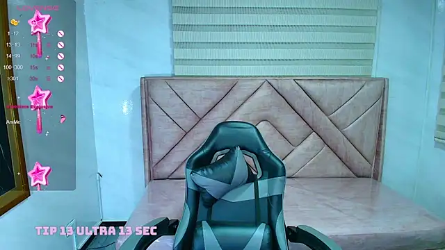 Dakotha v  online show from February 13, 2025, 3:29 am