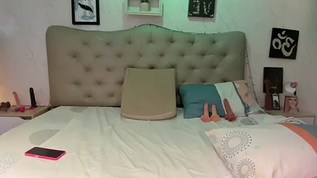 Antonella Montanari online show from March 28, 2026, 1:05 am