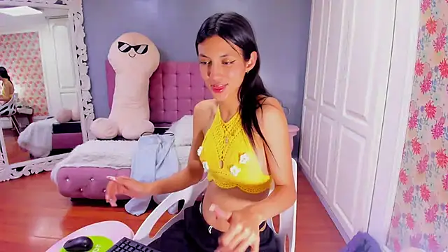 Iris Stone  online show from December 26, 2024, 11:57 pm