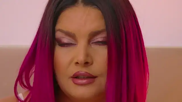 Snapshot of RissaRheys chatting on February 13, 2025, 1:37 pm RissaRheys online show from February 13, 2025, 1:37 pm