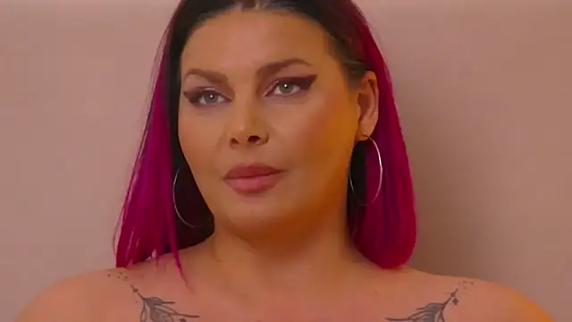 Snapshot of RissaRheys chatting on February 14, 2025, 12:41 am RissaRheys online show from February 14, 2025, 12:41 am