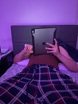 Daniel2zuZ online show from October 10, 2025, 4:00 am