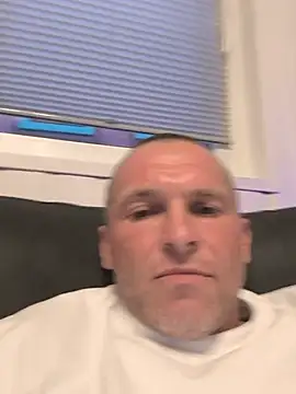 AttractiveSilk5 online show from August 7, 2026, 6:54 pm