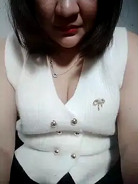 Snapshot of Rose_DiDi chatting on February 15, 2025, 2:47 am Rose DiDi online show from February 15, 2025, 2:47 am