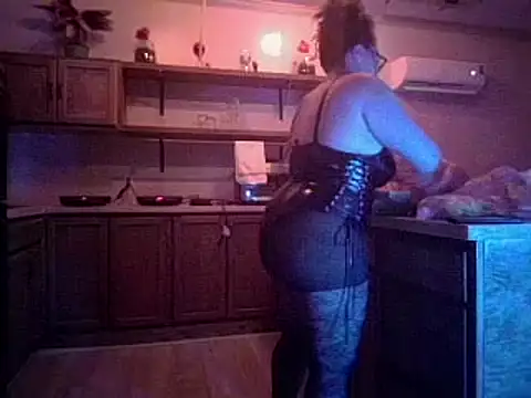 Milfshakecafe online show from January 8, 2025, 2:46 am