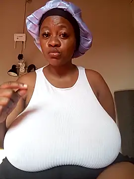 Snapshot of Chubbykarisma27 chatting on March 6, 2025, 2:18 pm Chubbykarisma27 online show from March 6, 2025, 2:18 pm