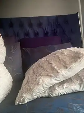 Chubbykarisma27 online show from January 18, 2026, 1:26 pm