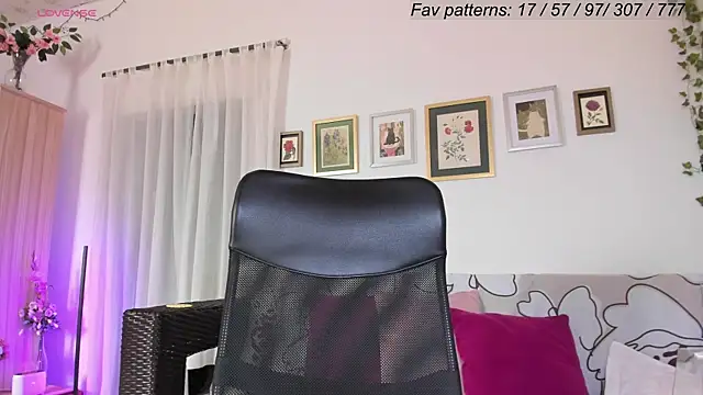 Snapshot of Conlosmichis chatting on March 2, 2025, 4:53 pm Conlosmichis online show from March 2, 2025, 4:53 pm