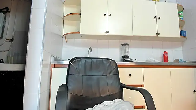 Snapshot of SofiAndNicol chatting on March 2, 2026, 11:06 am SofiAndNicol online show from March 2, 2026, 11:06 am