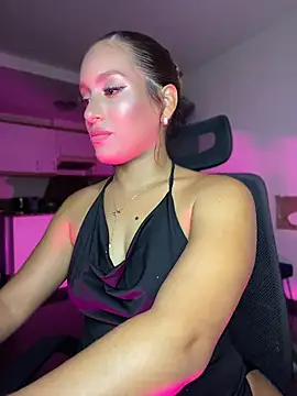 Agnescruzz online show from July 25, 2026, 4:37 pm
