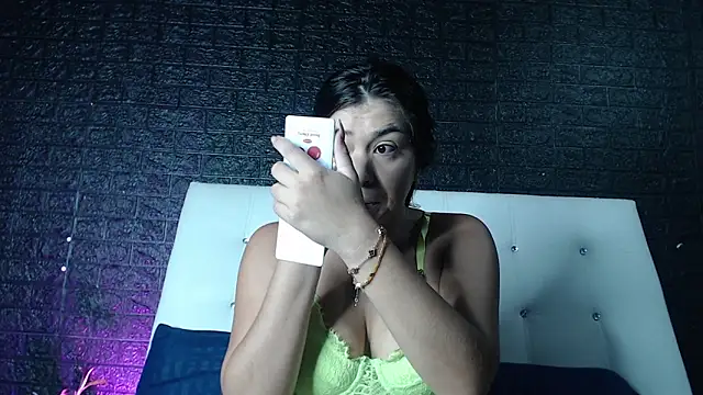 Sweet-Monica online show from June 4, 2026, 10:32 am