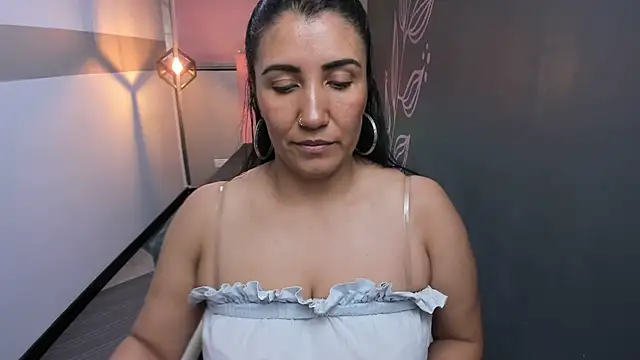 Snapshot of GiaFox_ chatting on March 18, 2025, 3:31 pm GiaFox online show from March 18, 2025, 3:31 pm
