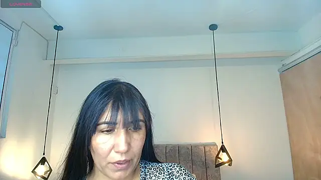 Snapshot of GiaFox_ chatting on May 8, 2026, 8:47 pm GiaFox online show from May 8, 2026, 8:47 pm