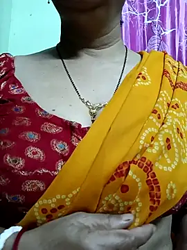 Rosy-B online show from February 13, 2026, 10:39 pm