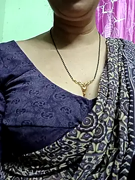 Rosy-B online show from February 18, 2026, 9:33 pm