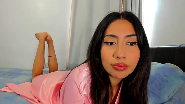 LorenaAnderson online show from September 28, 2025, 2:33 pm