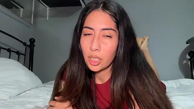 LorenaAnderson online show from April 19, 2026, 8:55 pm