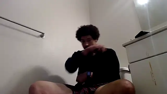 Snapshot of Clearlytothepoint420 chatting on January 3, 2025, 10:31 am Clearlytothepoint420 online show from January 3, 2025, 10:31 am