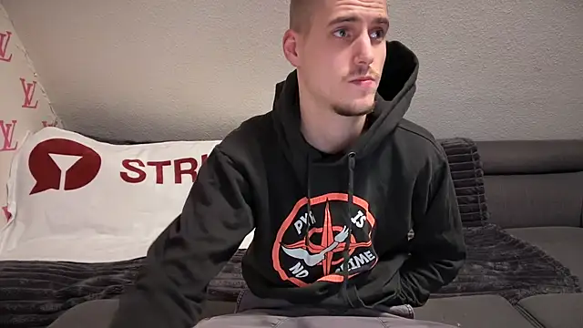 Cookieboy88 online show from January 7, 2025, 7:38 pm