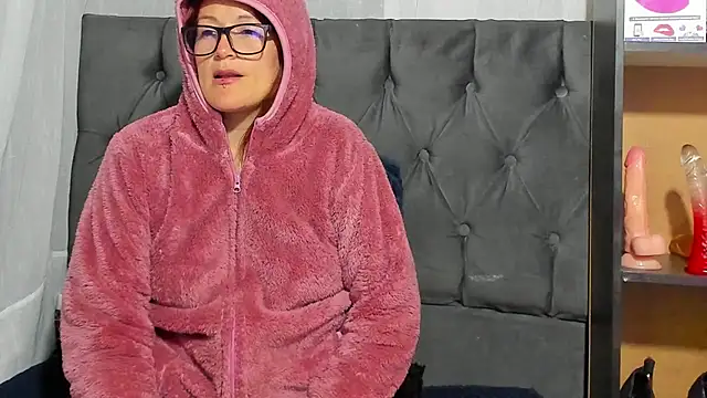 amberr34 online show from February 23, 2025, 6:49 am