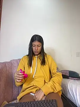 Snapshot of Valentinabaker chatting on January 29, 2025, 9:23 am Valentinabaker online show from January 29, 2025, 9:23 am