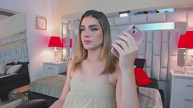 mariiahneedles online show from January 14, 2025, 7:43 pm