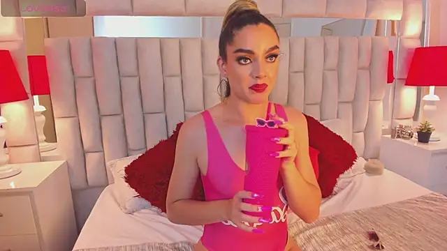 mariiahneedles online show from January 26, 2025, 12:05 am