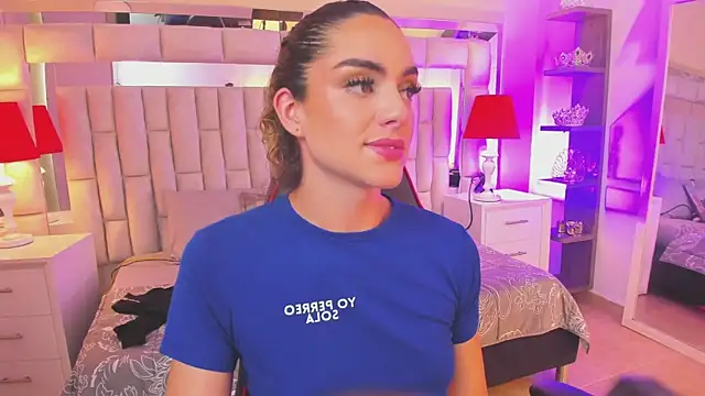 mariiahneedles online show from March 11, 2025, 4:10 am