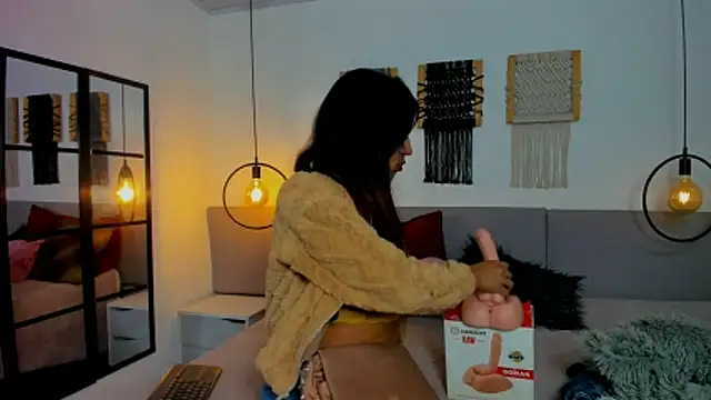 Sweet camille online show from April 13, 2026, 2:17 am