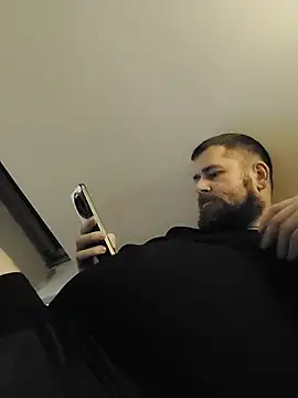 Snapshot of machobear87 chatting on February 16, 2026, 9:22 pm machobear87 online show from February 16, 2026, 9:22 pm