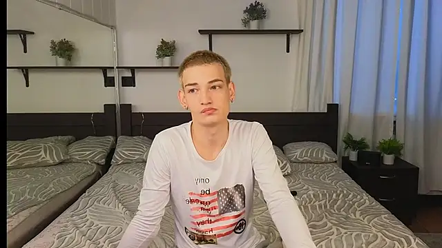 Nick Win online show from September 27, 2025, 9:47 am